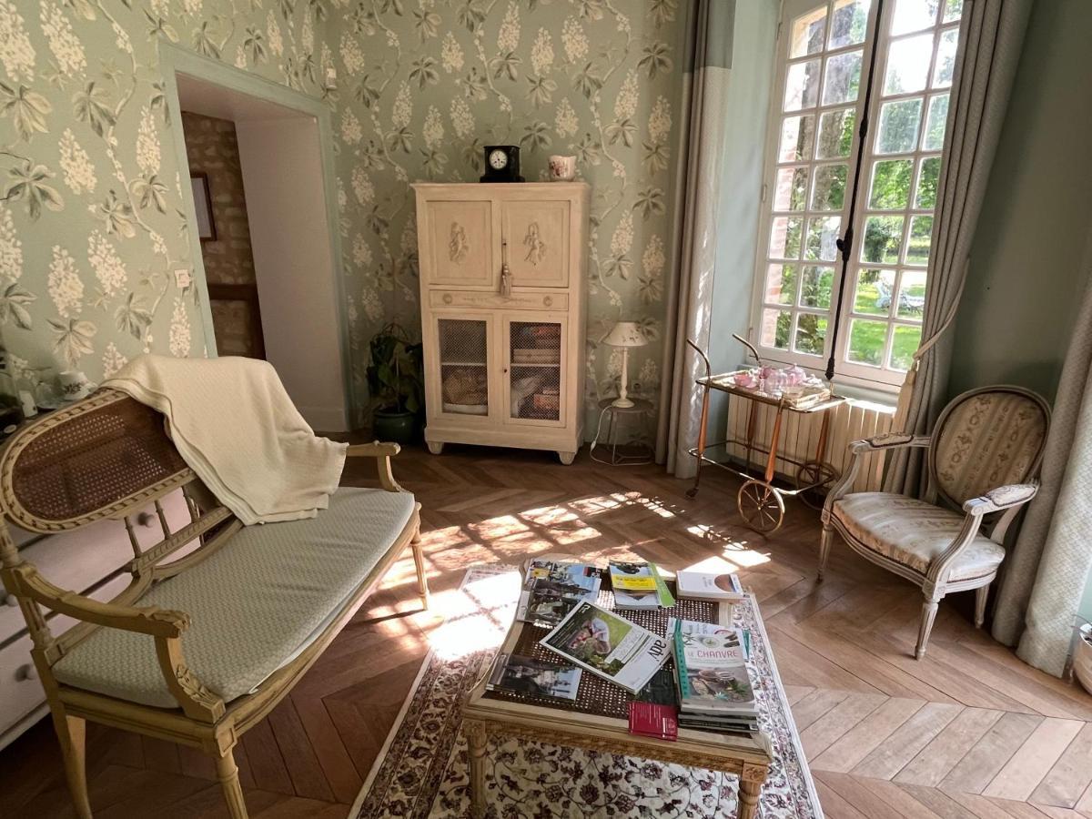 Les Grandes Hayes Bed & Breakfast Coulonges-sur-Sarthe Dış mekan fotoğraf